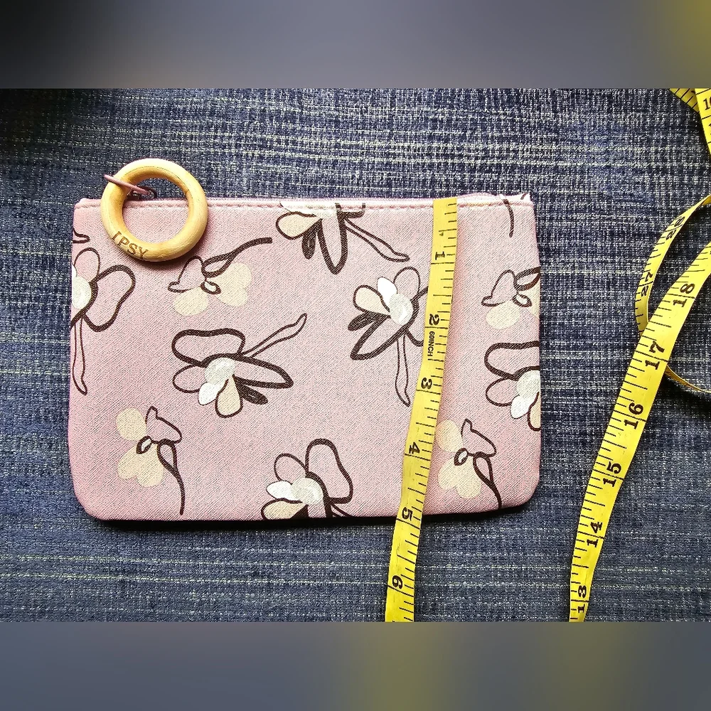 Ipsy purple lavender floral with wood handle makeup pouch